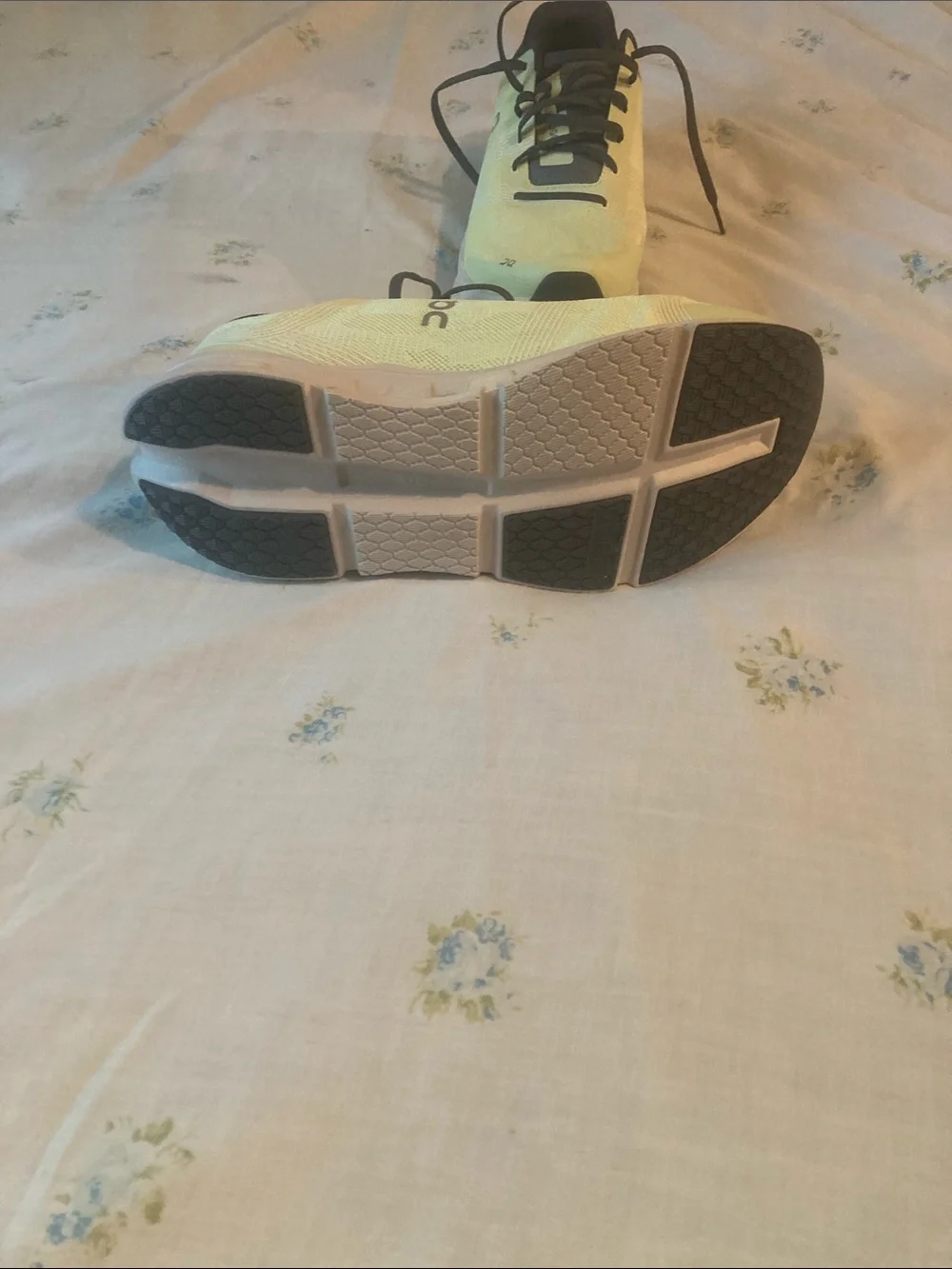 On Running Lace-Up Running Shoes